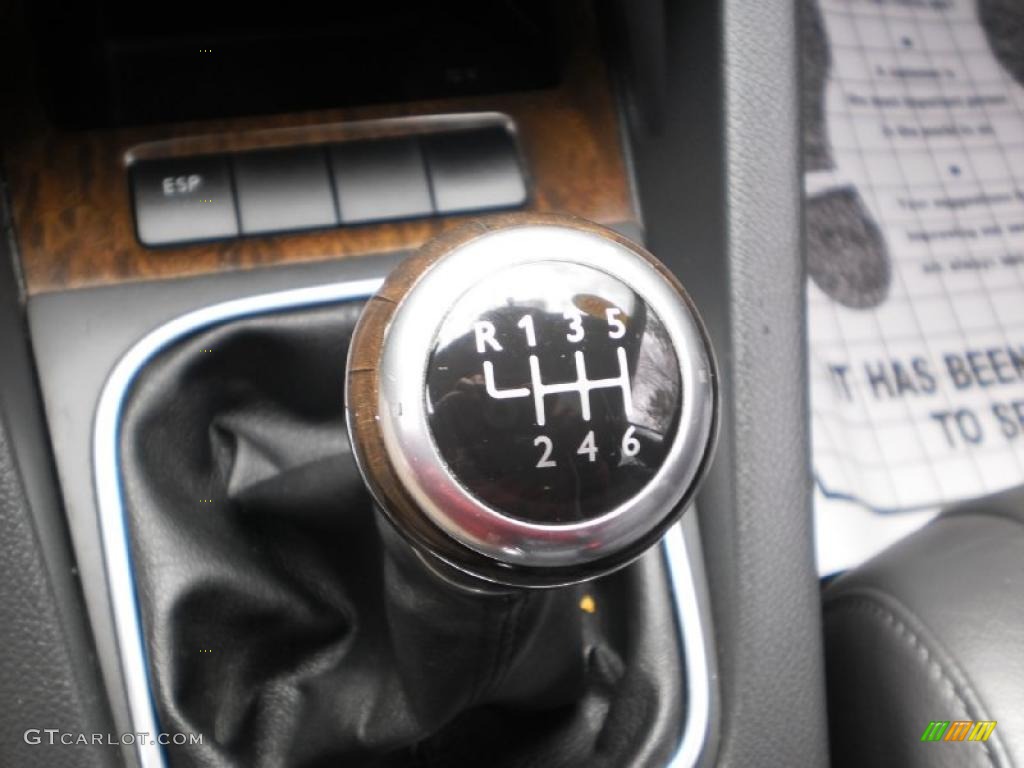 2006 Volkswagen Jetta 2.0T Sedan 6 Speed Manual Transmission Photo #47618211