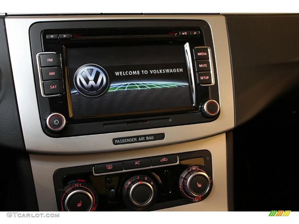 2011 Volkswagen CC Sport Controls Photo #47619230