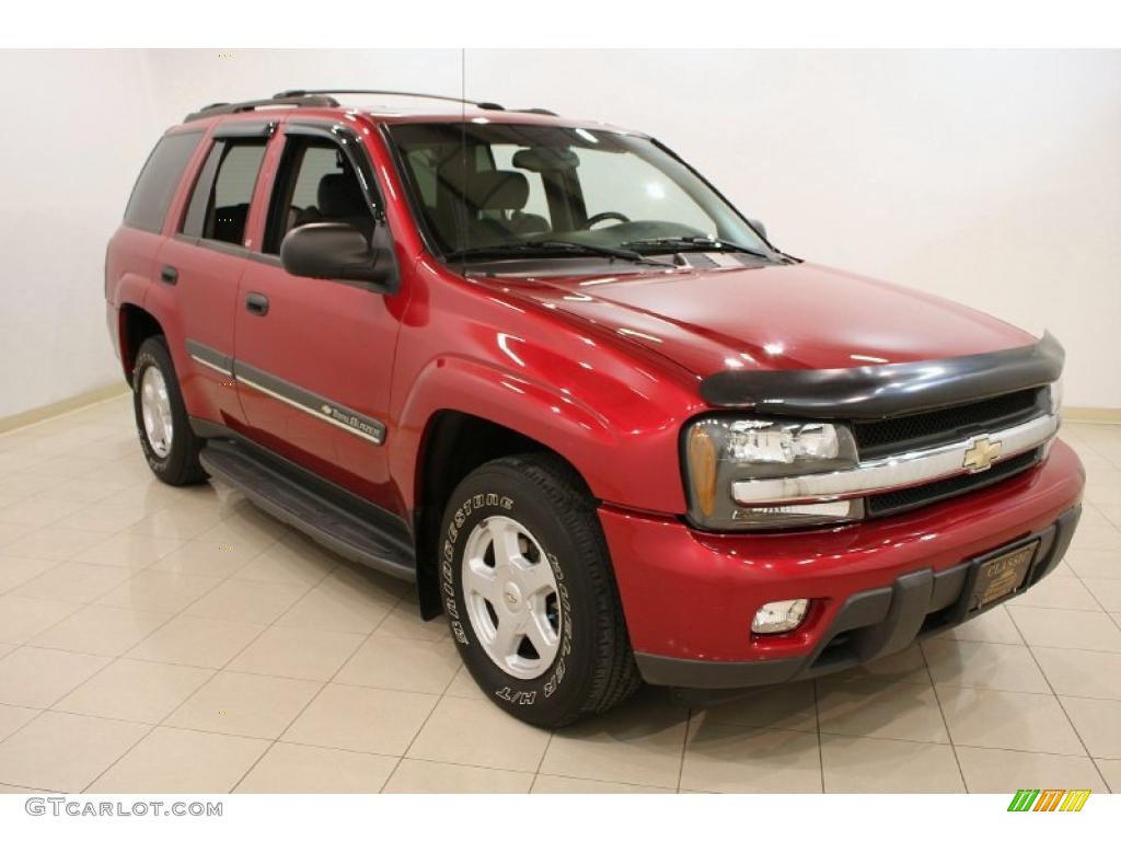 2002 TrailBlazer LS 4x4 - Majestic Red Metallic / Dark Pewter photo #1