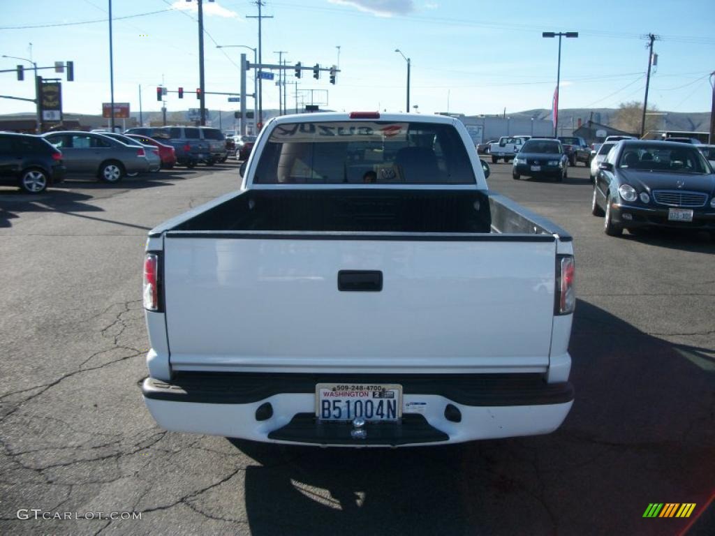 2002 S10 LS Extended Cab - Summit White / Graphite photo #6