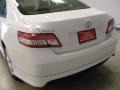 Super White - Camry SE Photo No. 9