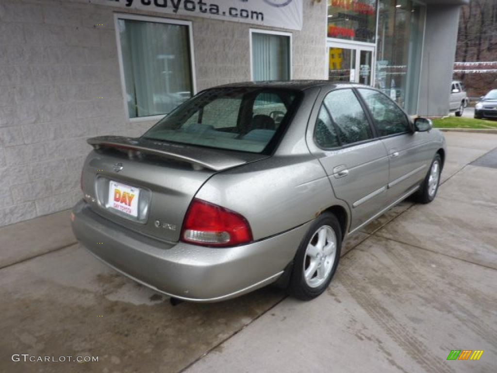 2001 Sentra SE - Radium Silver / Stone photo #2