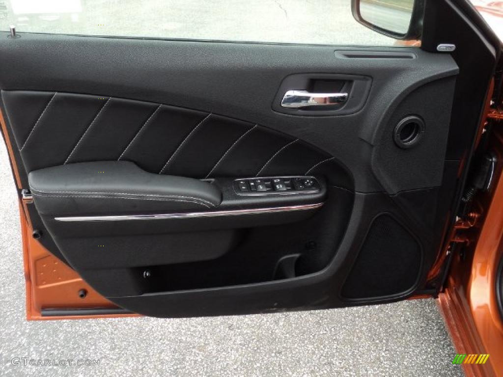 2011 Dodge Charger R/T Road & Track Door Panel Photos