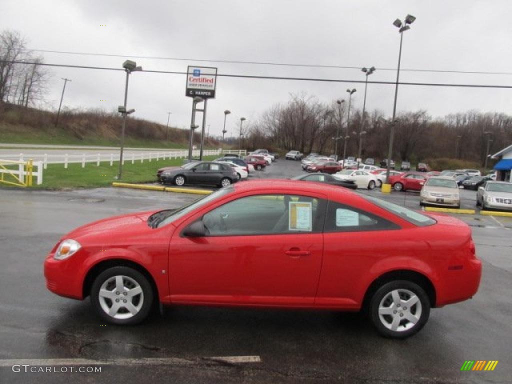 2007 Cobalt LS Coupe - Victory Red / Gray photo #5