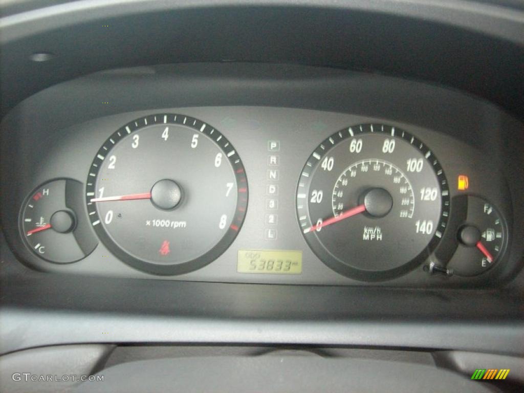 2004 Elantra GLS Sedan - Nordic White / Gray photo #10