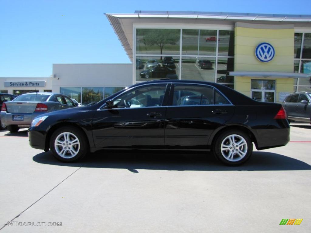 2006 Accord EX-L Sedan - Nighthawk Black Pearl / Ivory photo #2