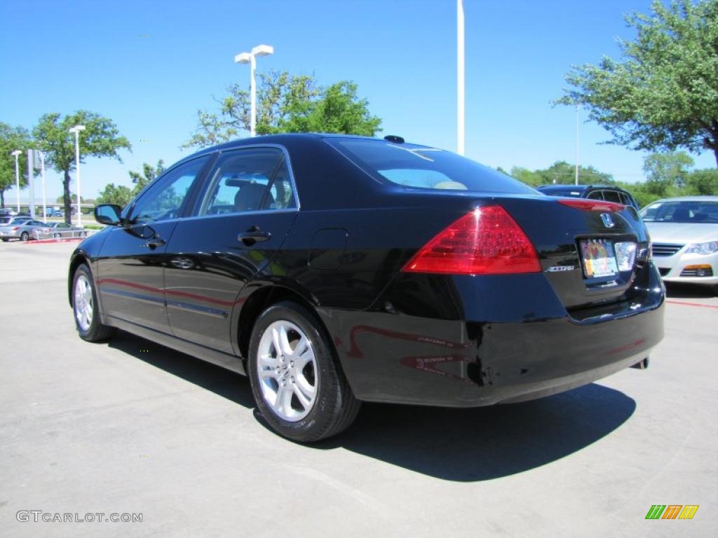 2006 Accord EX-L Sedan - Nighthawk Black Pearl / Ivory photo #3