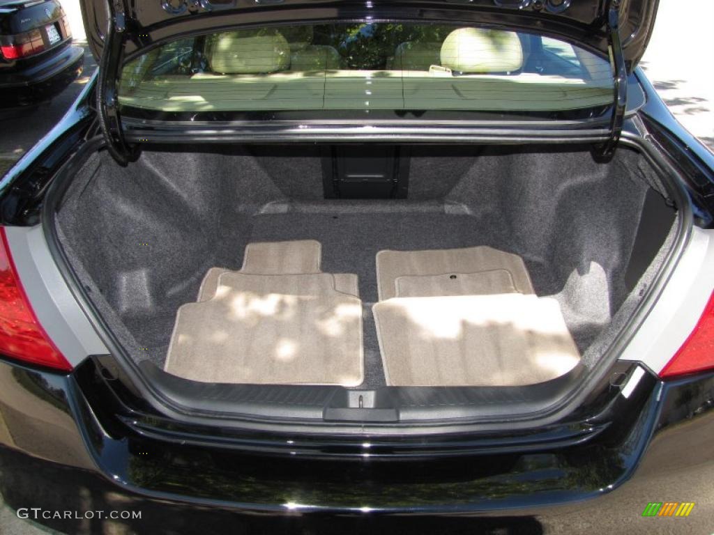 2006 Accord EX-L Sedan - Nighthawk Black Pearl / Ivory photo #20