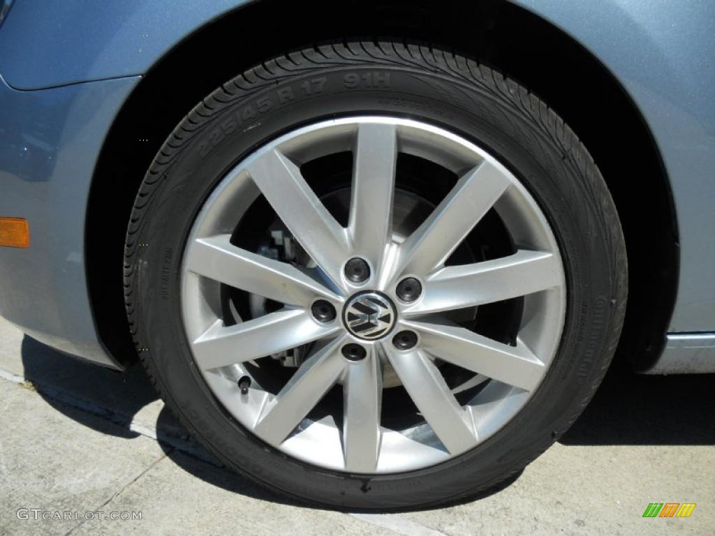 2011 Volkswagen Golf 2 Door TDI Wheel Photo #47630984