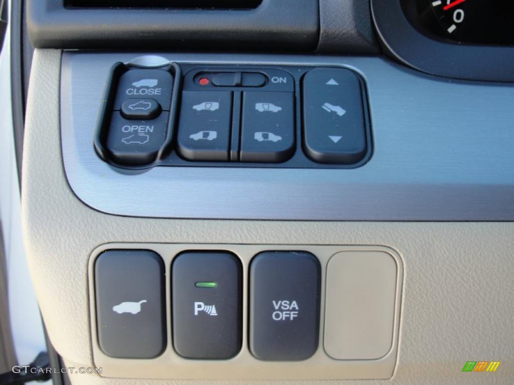 2009 Honda Odyssey Touring Controls Photo #47634413