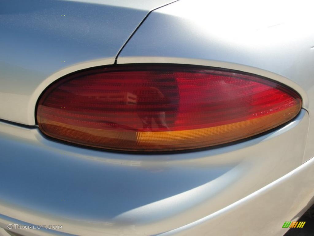 2000 LHS  - Bright Silver Metallic / Agate photo #26