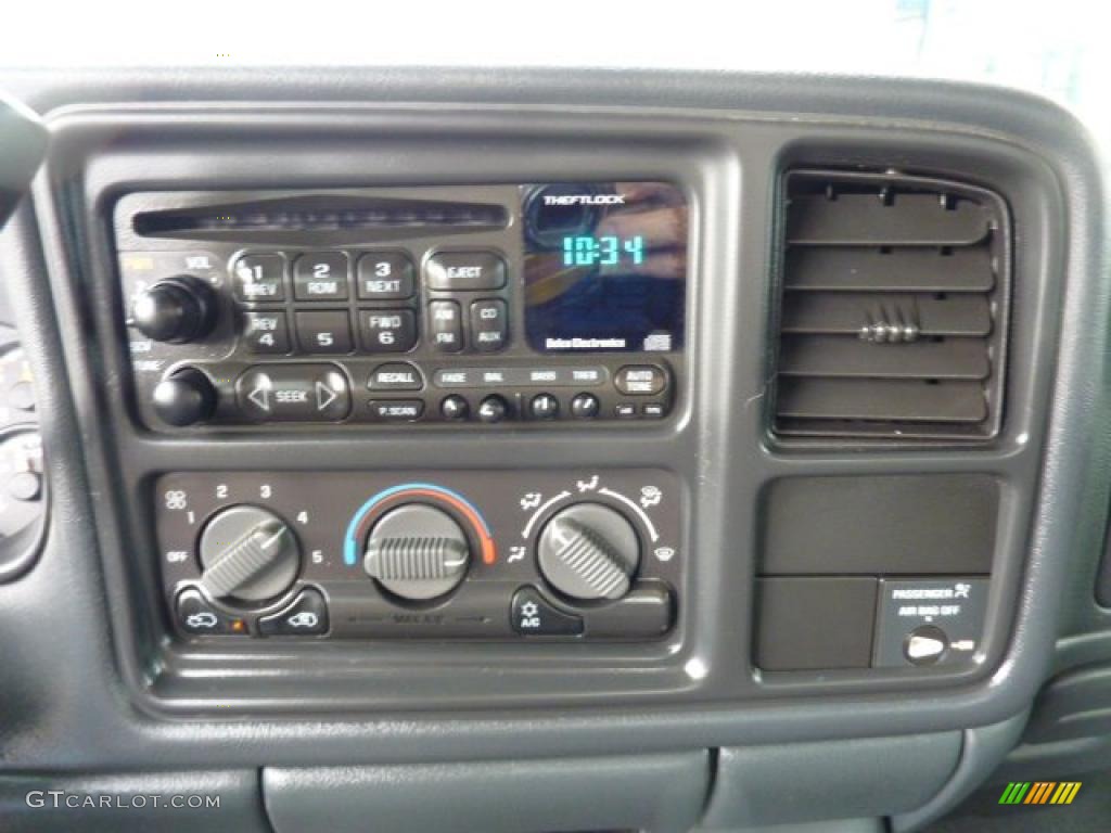 2000 Chevrolet Silverado 1500 LS Extended Cab 4x4 Controls Photo #47636947