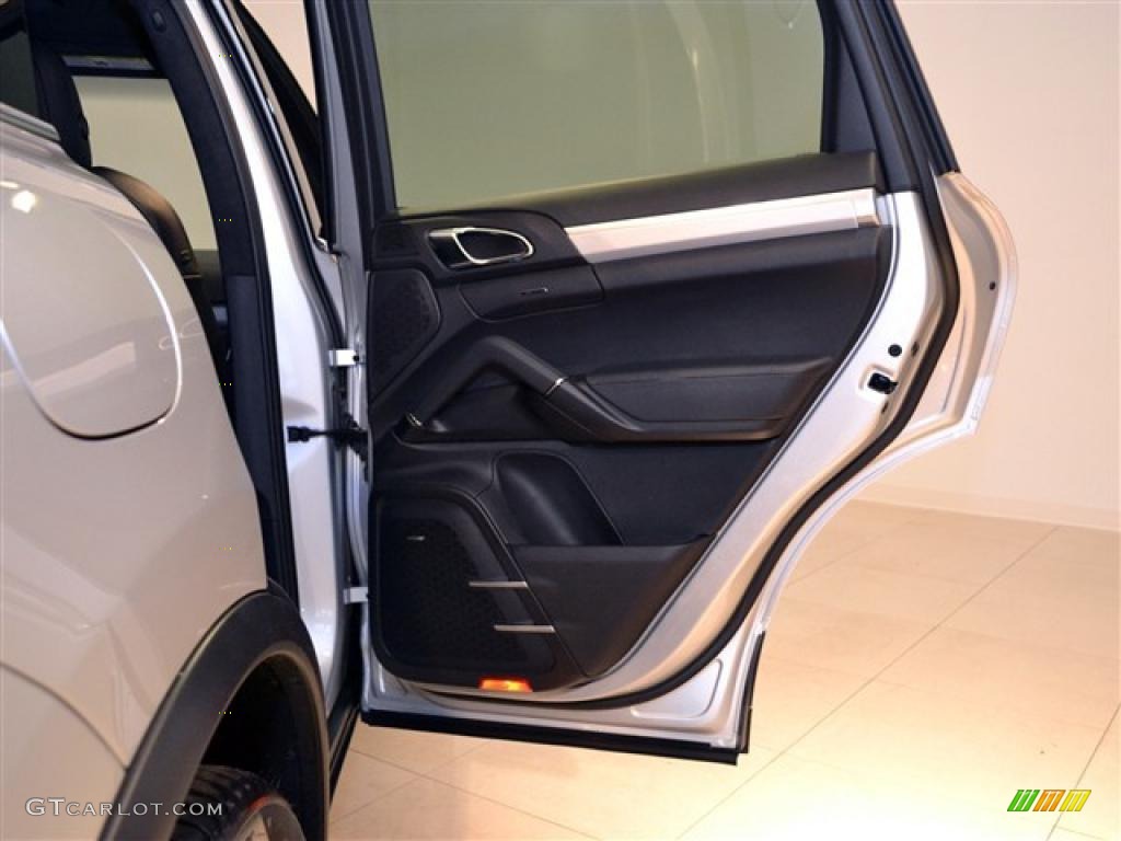 2011 Porsche Cayenne Turbo Black Door Panel Photo #47637691