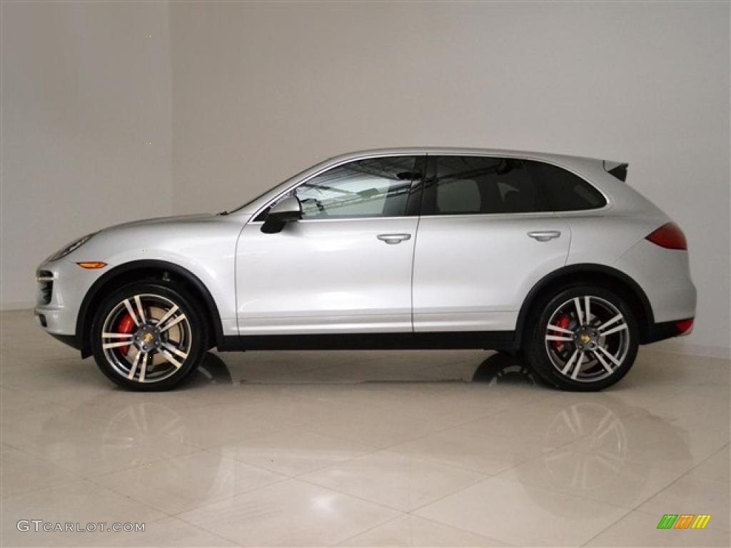 Classic Silver Metallic 2011 Porsche Cayenne Turbo Exterior Photo #47637739