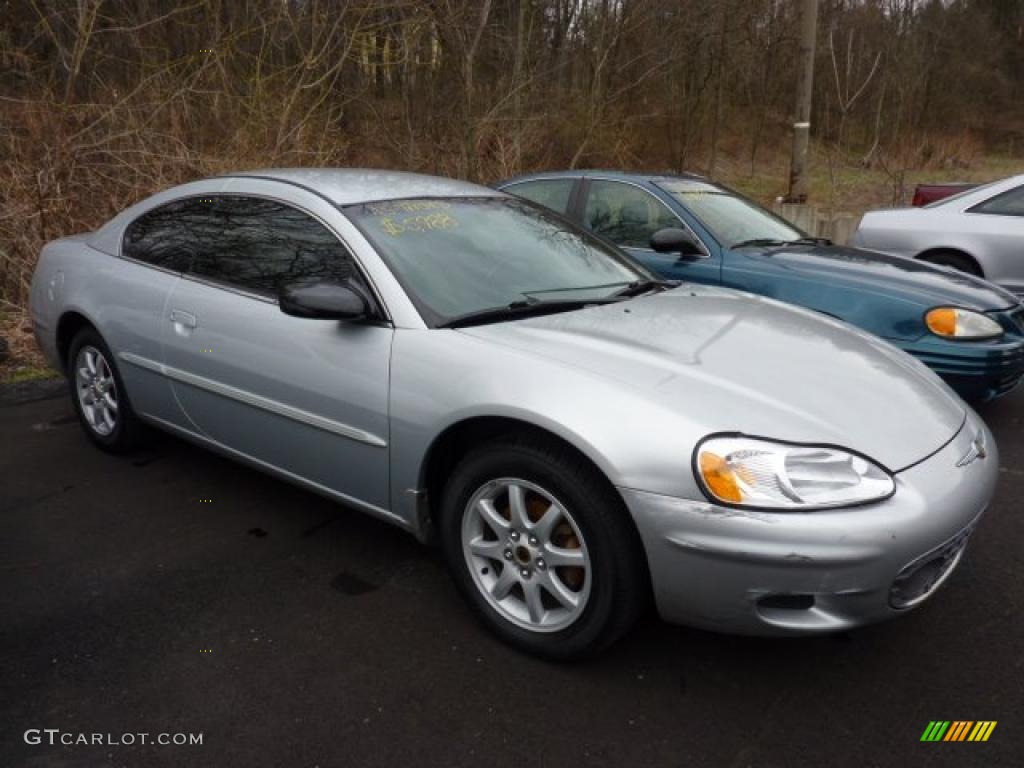 Ice Silver Pearl 2002 Chrysler Sebring LX Coupe Exterior Photo #47639377