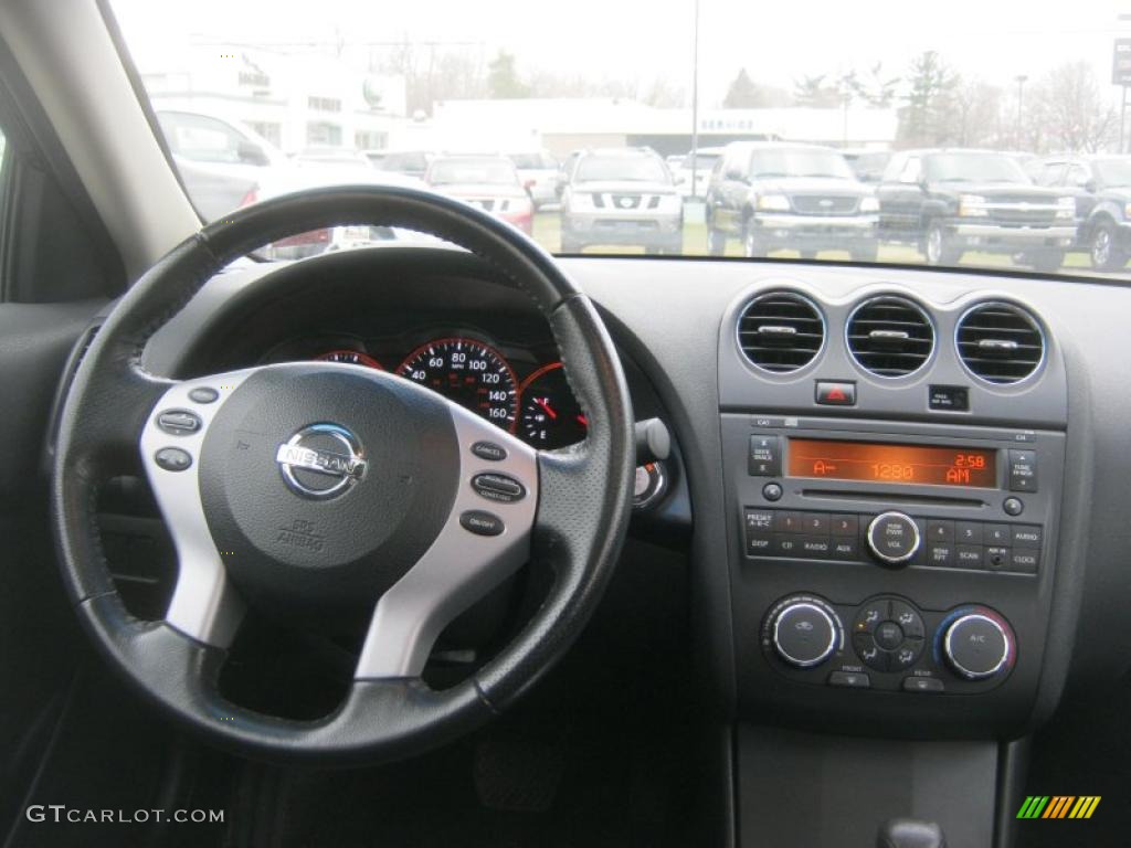 2008 Nissan Altima 2.5 S Charcoal Dashboard Photo #47641657
