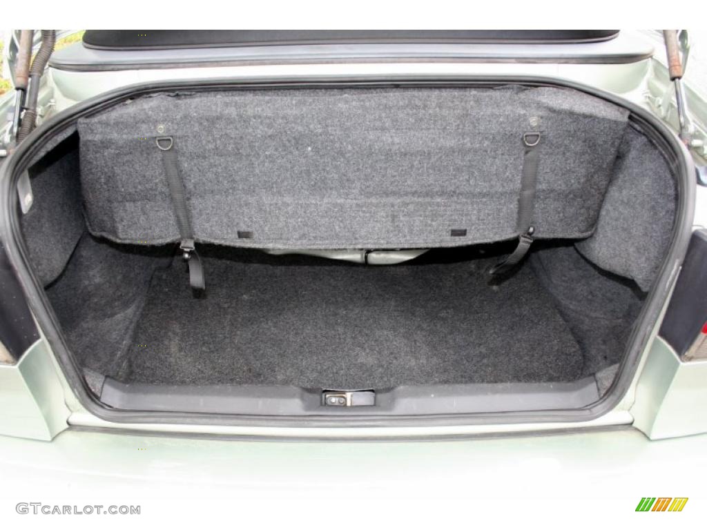 2000 Saab 9-3 SE Convertible Trunk Photos