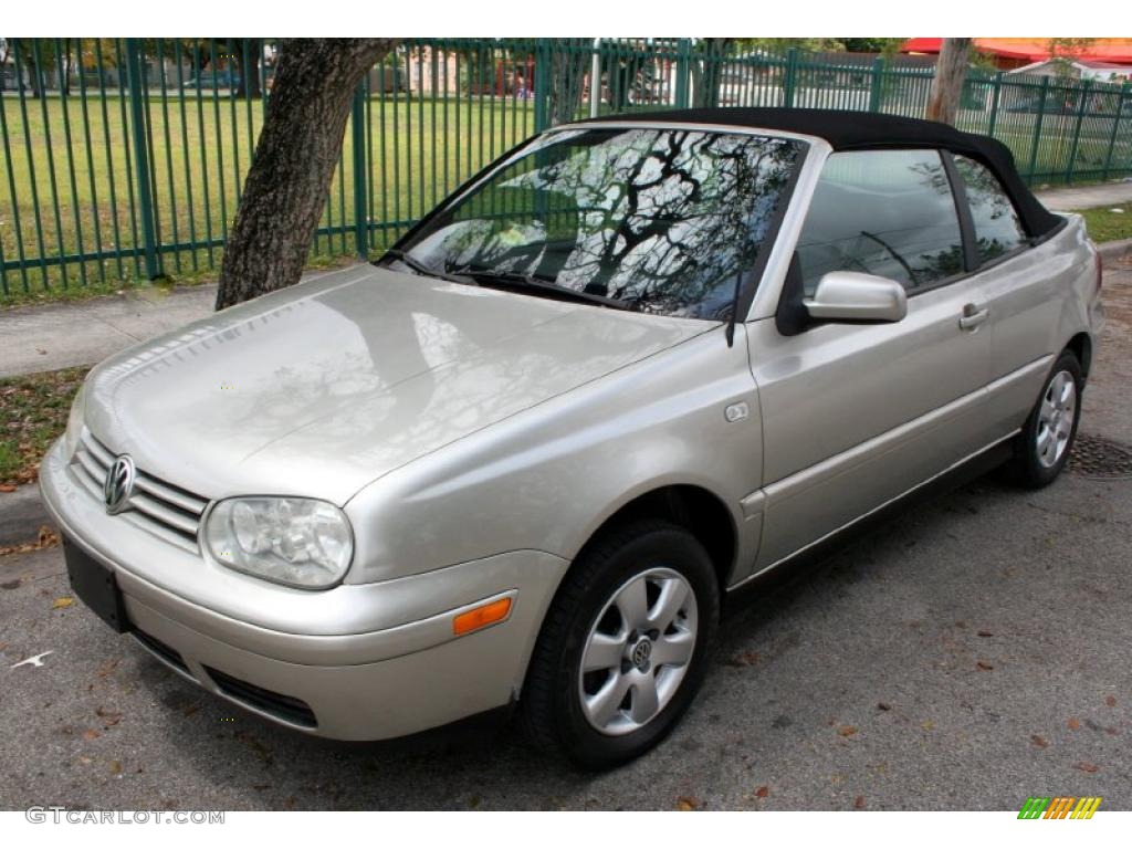 2001 Cabrio GLX - Desert Wind Metallic / Black photo #1