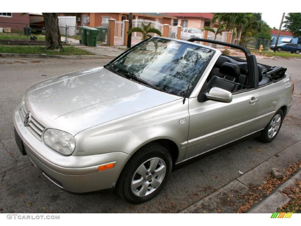 2001 Cabrio GLX - Desert Wind Metallic / Black photo #16