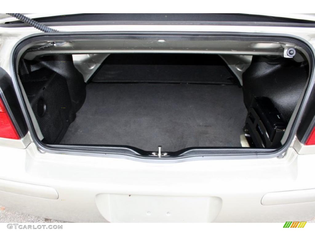 2001 Cabrio GLX - Desert Wind Metallic / Black photo #25
