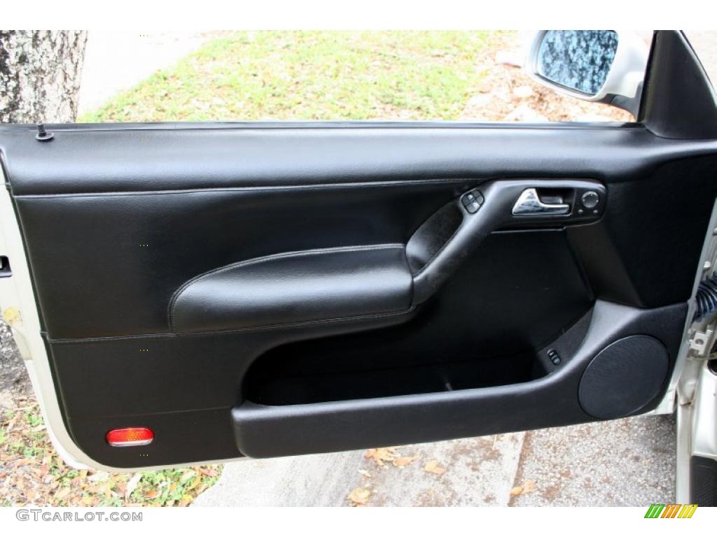 2001 Cabrio GLX - Desert Wind Metallic / Black photo #27