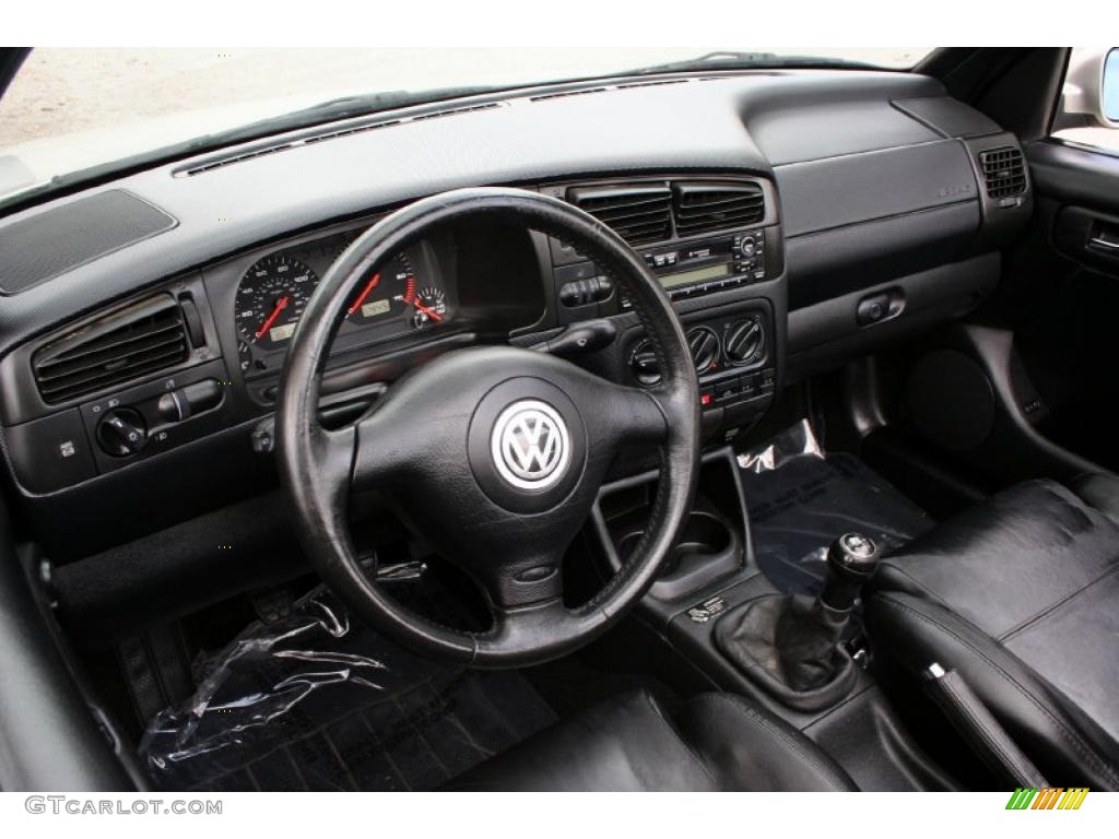 2001 Volkswagen Cabrio GLX Black Dashboard Photo #47645878