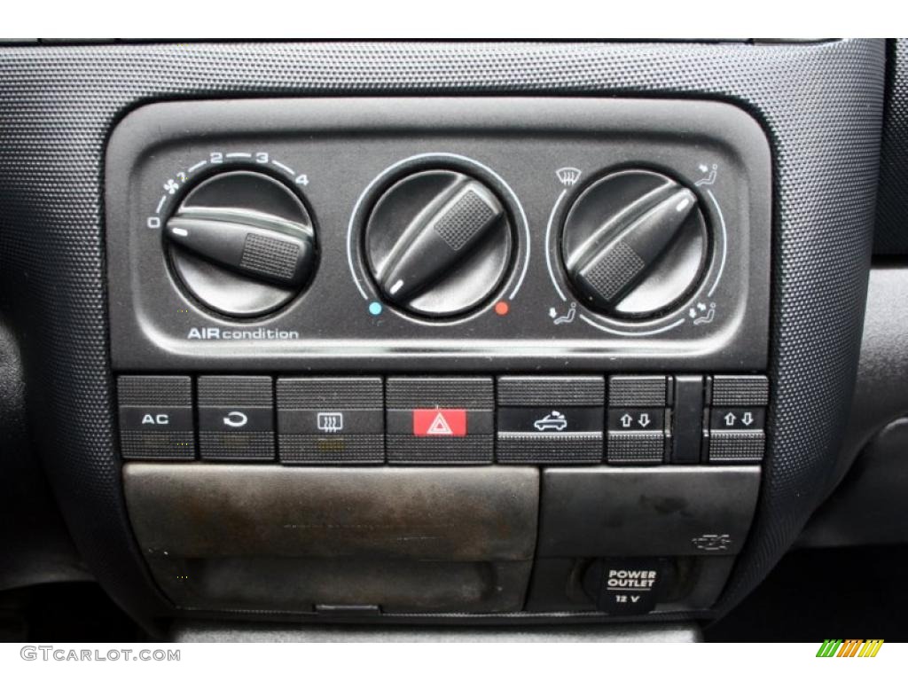 2001 Volkswagen Cabrio GLX Controls Photo #47646022
