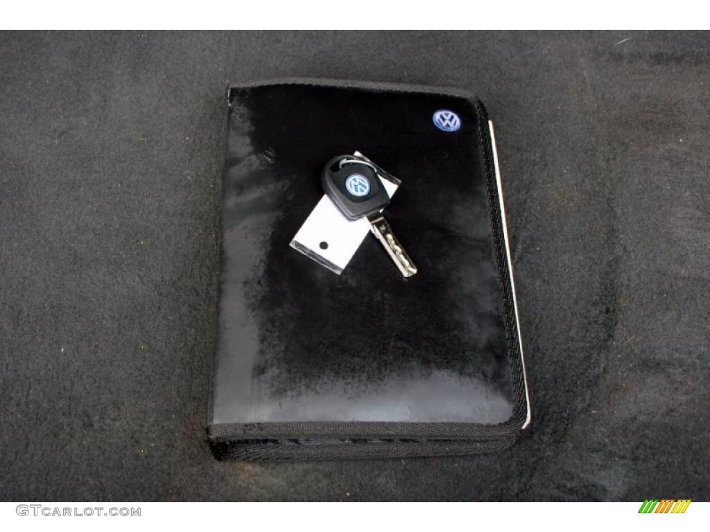 2001 Cabrio GLX - Desert Wind Metallic / Black photo #65