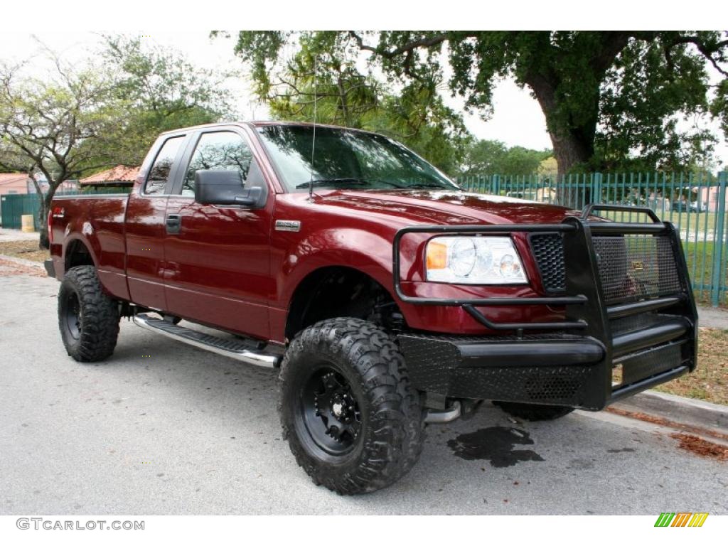2006 F150 XLT SuperCab 4x4 - Dark Toreador Red Metallic / Medium/Dark Flint photo #15