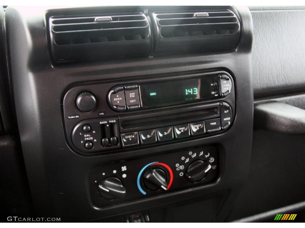 2004 Wrangler X 4x4 - Sienna Pearl / Dark Slate Gray photo #21