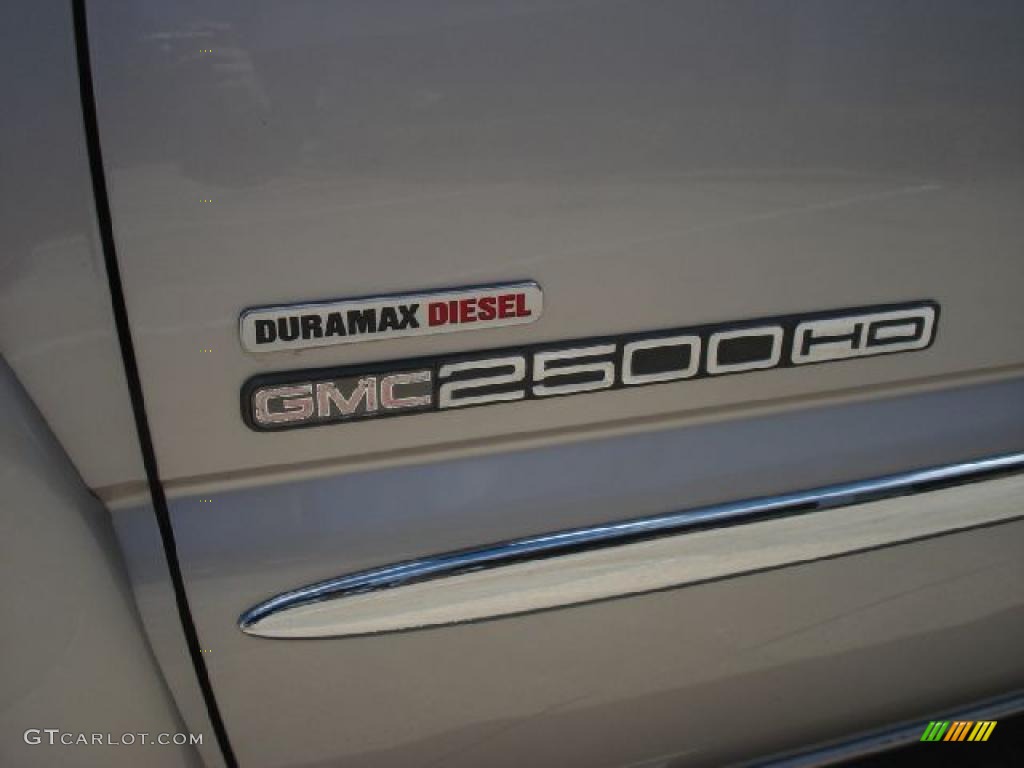 2005 GMC Sierra 2500HD SLT Crew Cab 4x4 Marks and Logos Photo #47651104