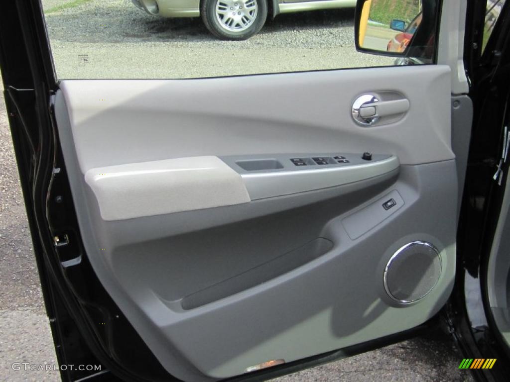 2007 Nissan Quest 3.5 SL Gray Door Panel Photo #47651905