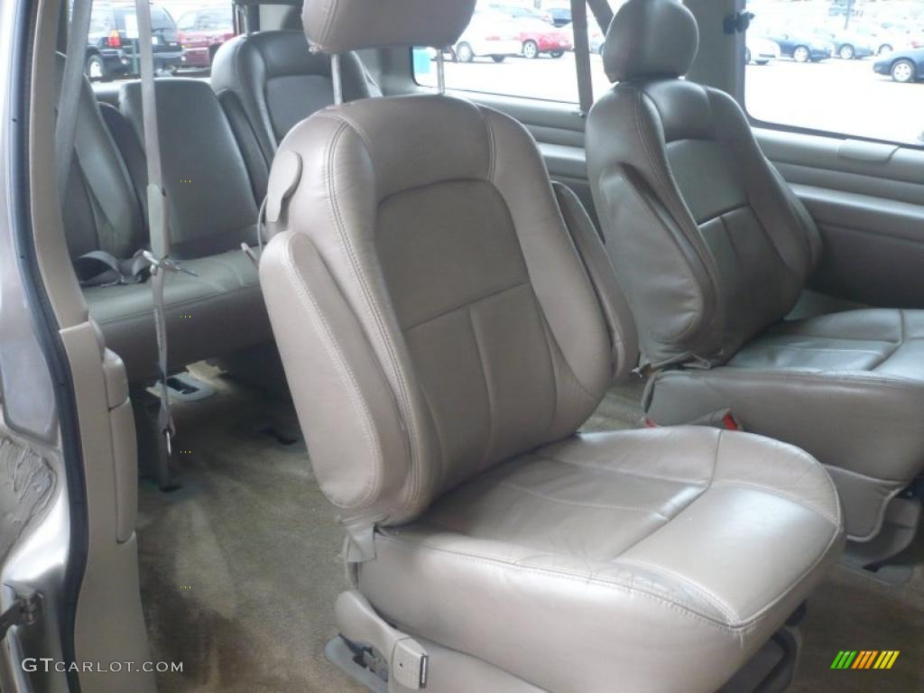 Neutral Interior 2002 Chevrolet Express 1500 LT Passenger Van Photo #47651926
