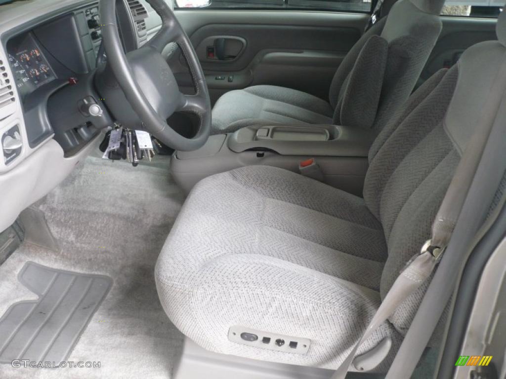 Gray Interior 1999 Chevrolet Suburban K1500 LS 4x4 Photo #47652298