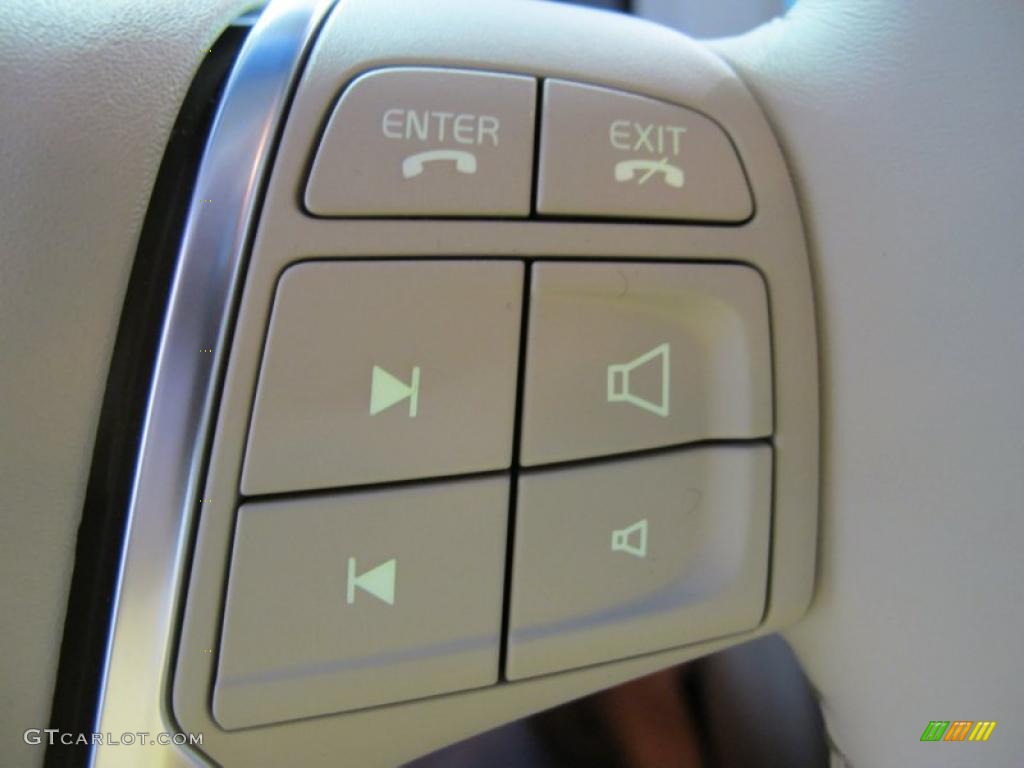 2011 Volvo S80 3.2 Controls Photo #47652349