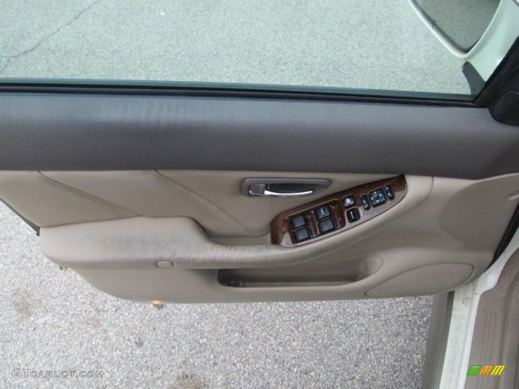 2003 Subaru Outback L.L. Bean Edition Wagon Beige Door Panel Photo #47656843