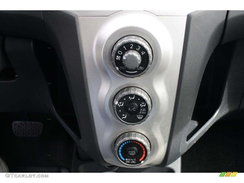 2007 Yaris 3 Door Liftback - Bayou Blue Metallic / Dark Charcoal photo #18