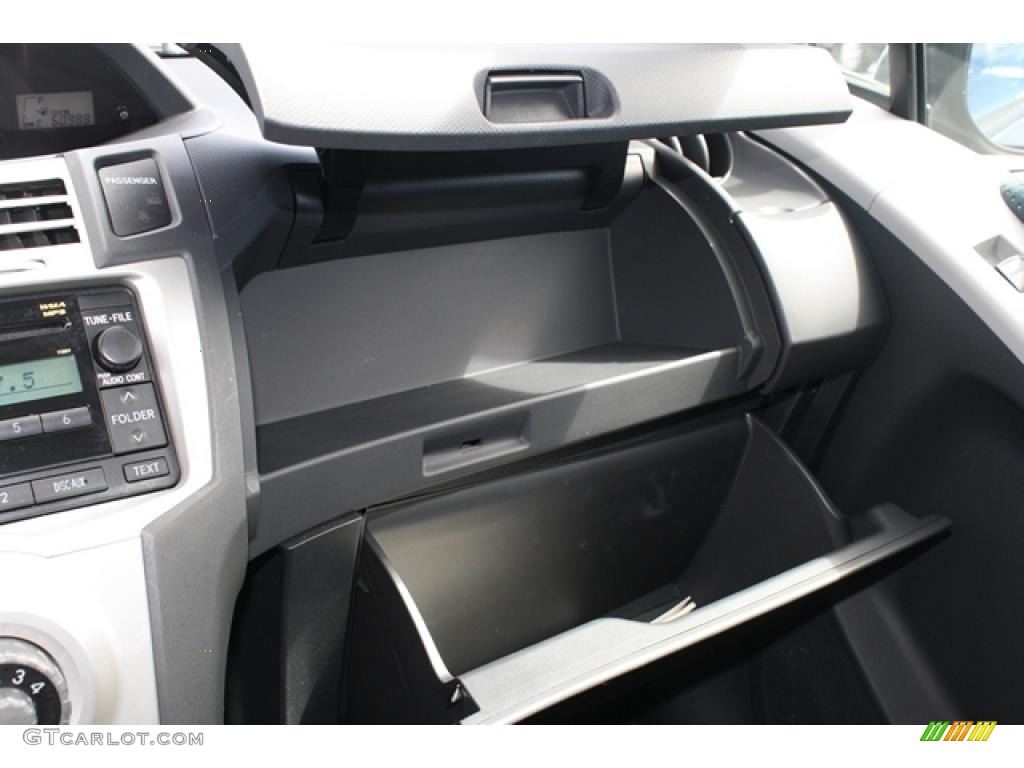2007 Yaris 3 Door Liftback - Bayou Blue Metallic / Dark Charcoal photo #24