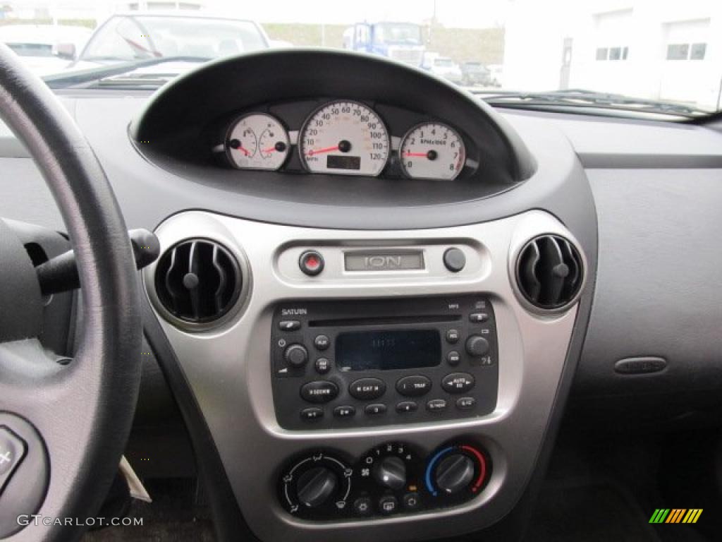 2004 Saturn ION 3 Quad Coupe Controls Photo #47657215