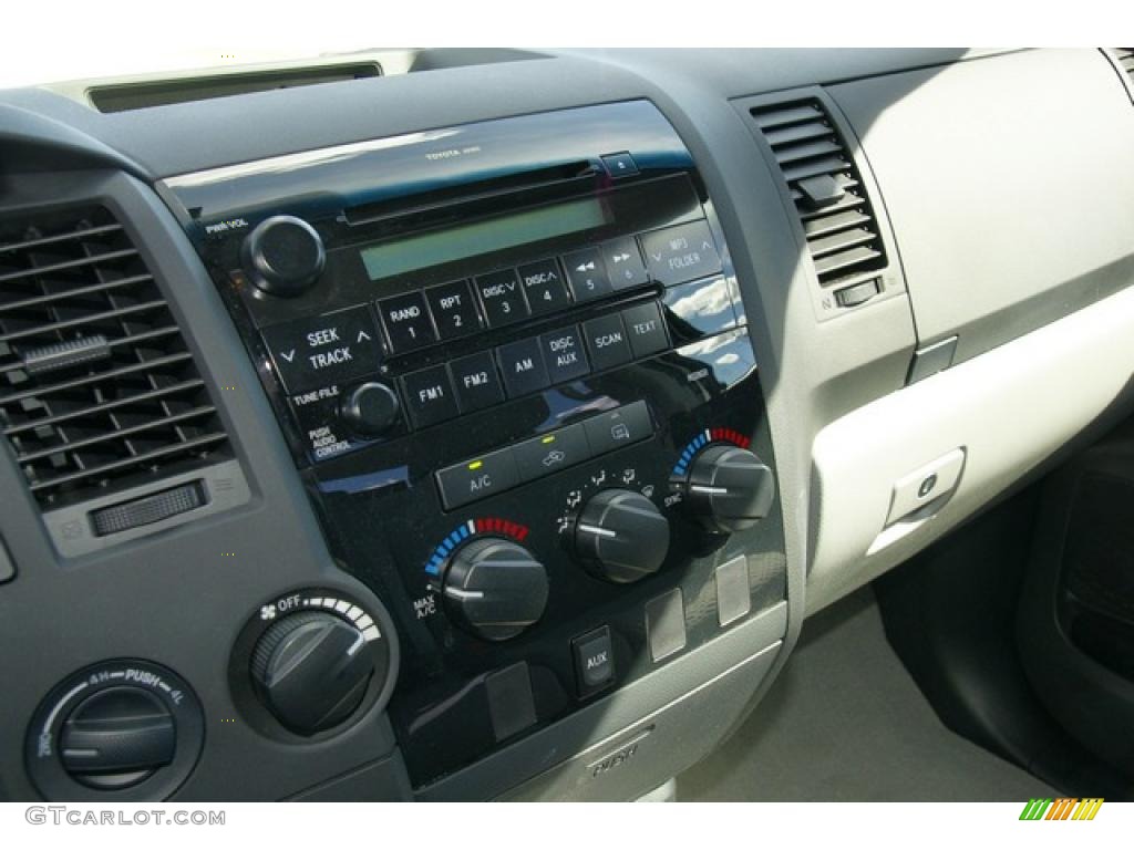 2009 Tundra Double Cab 4x4 - Silver Sky Metallic / Graphite Gray photo #22