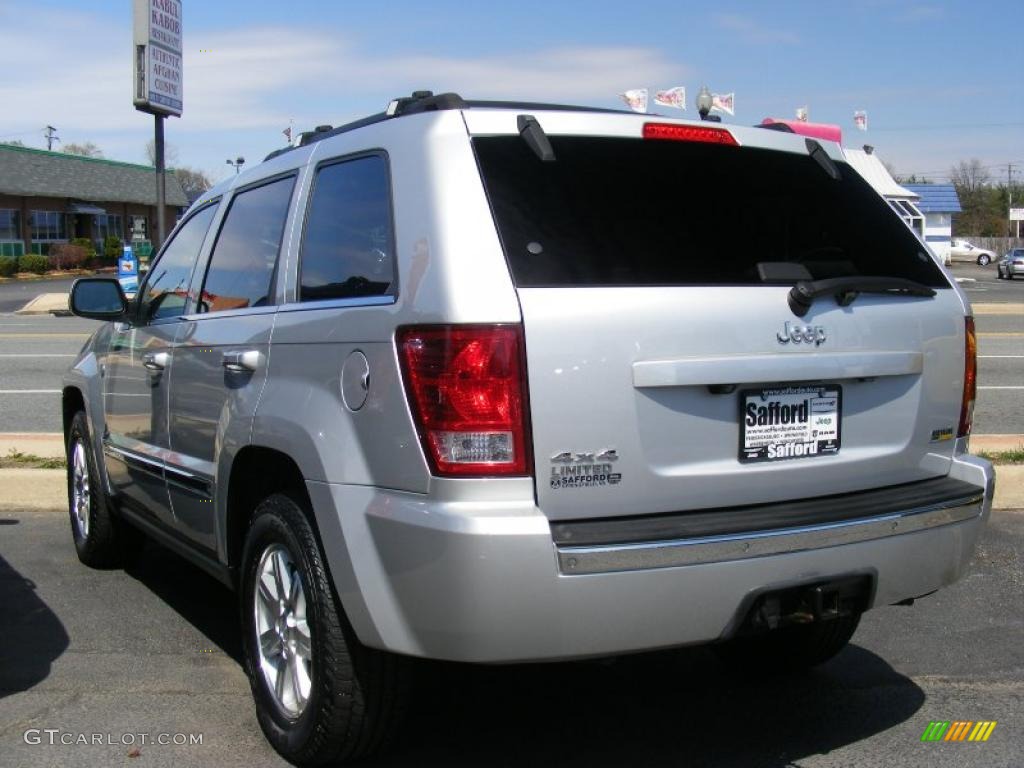 2008 Grand Cherokee Limited 4x4 - Bright Silver Metallic / Dark Slate Gray/Light Graystone photo #4