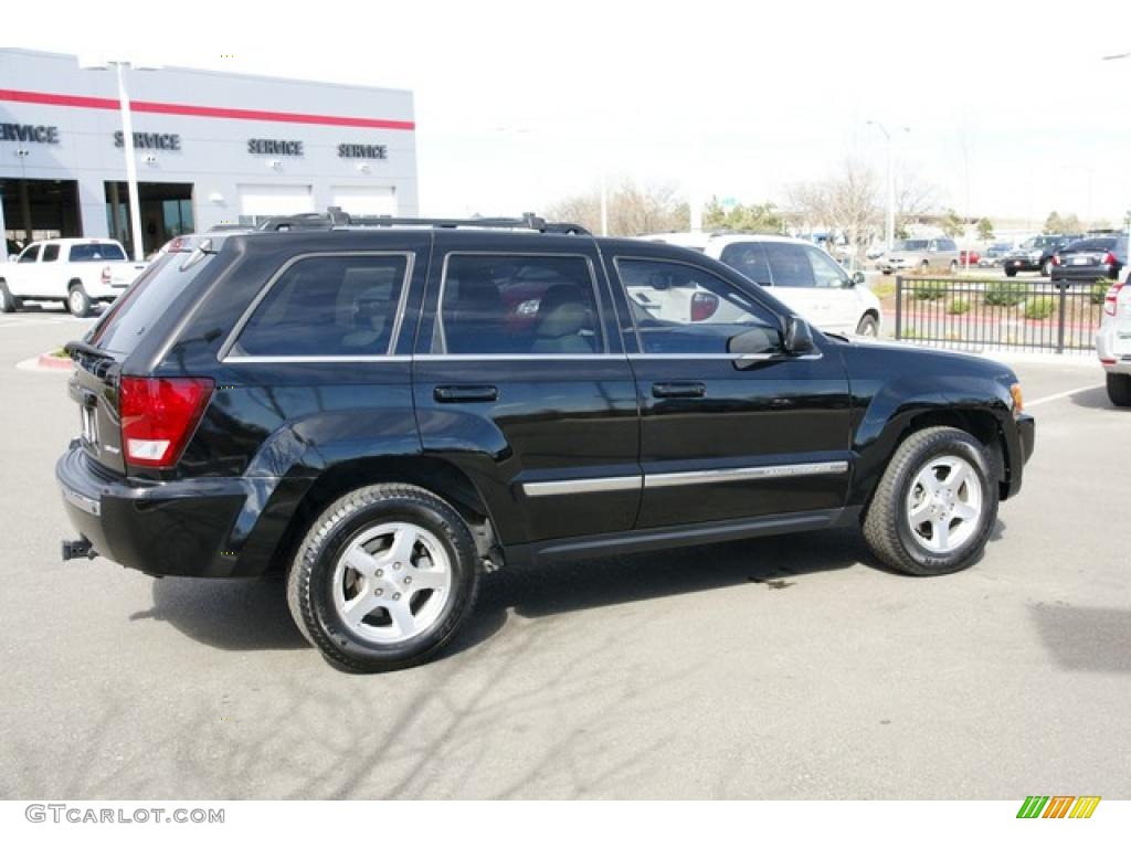 2005 Grand Cherokee Limited 4x4 - Black / Dark Khaki/Light Graystone photo #2