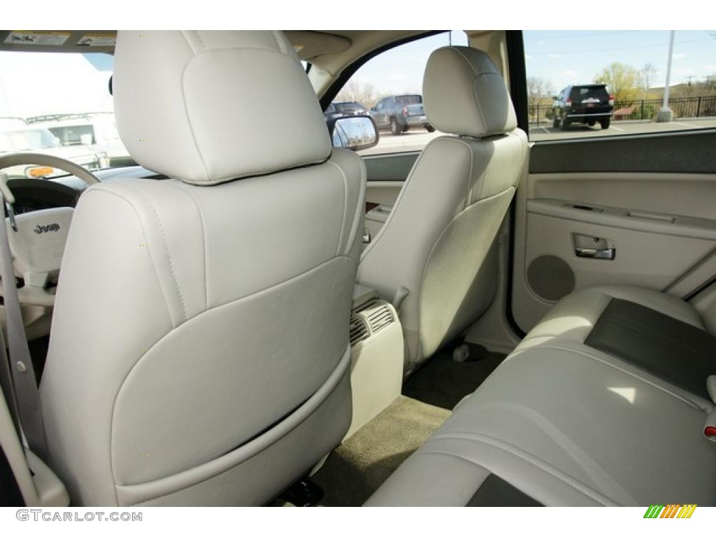 2005 Grand Cherokee Limited 4x4 - Black / Dark Khaki/Light Graystone photo #10