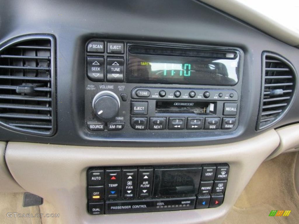 1999 Buick Regal LS Controls Photos