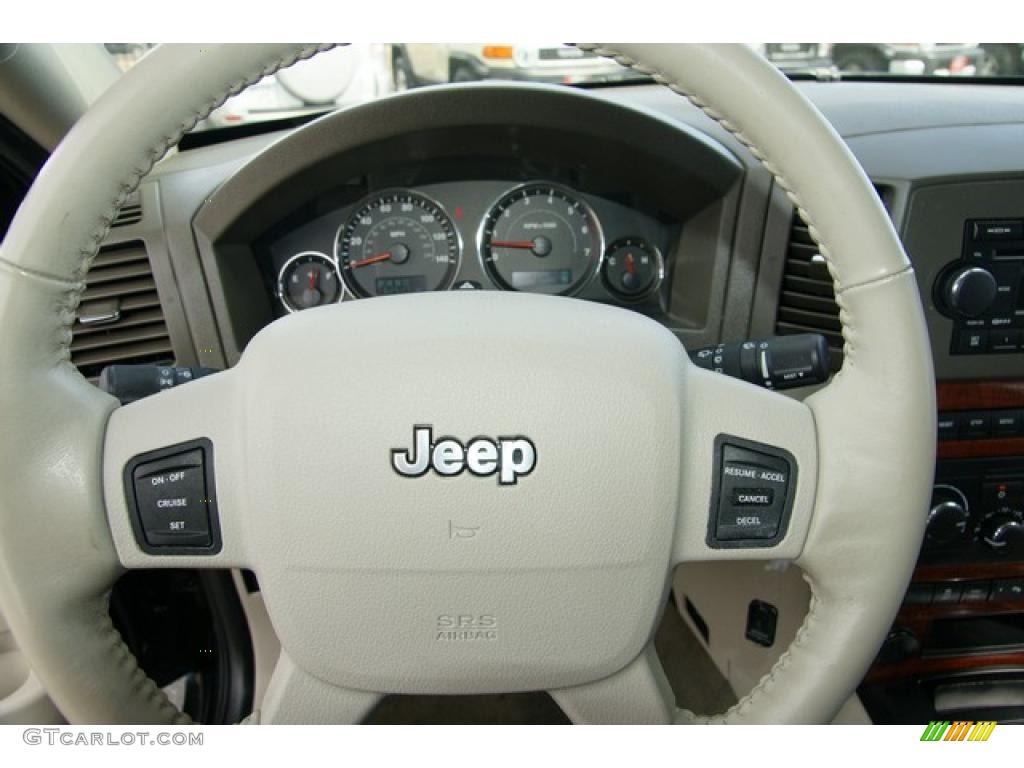 2005 Grand Cherokee Limited 4x4 - Black / Dark Khaki/Light Graystone photo #26