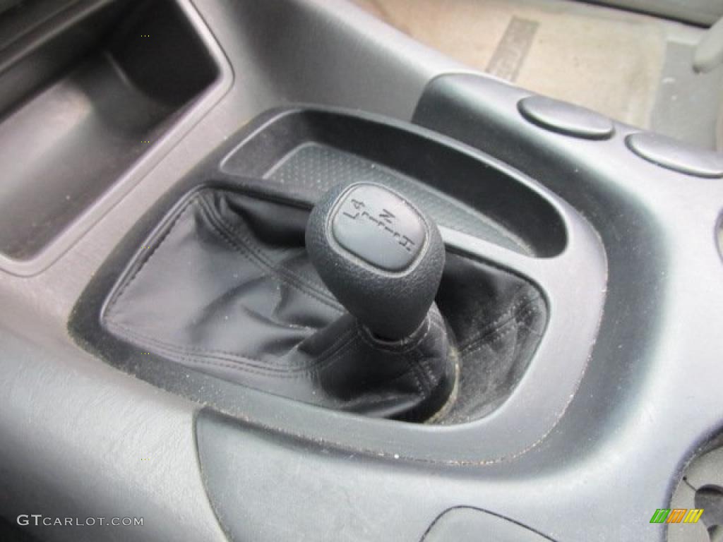 2002 Toyota Sequoia SR5 4WD Transmission Photos