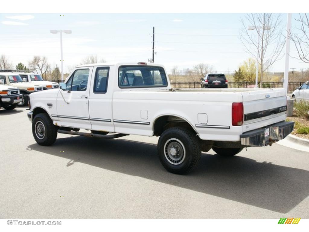 1994 F250 XLT Extended Cab 4x4 - White / Gray photo #4