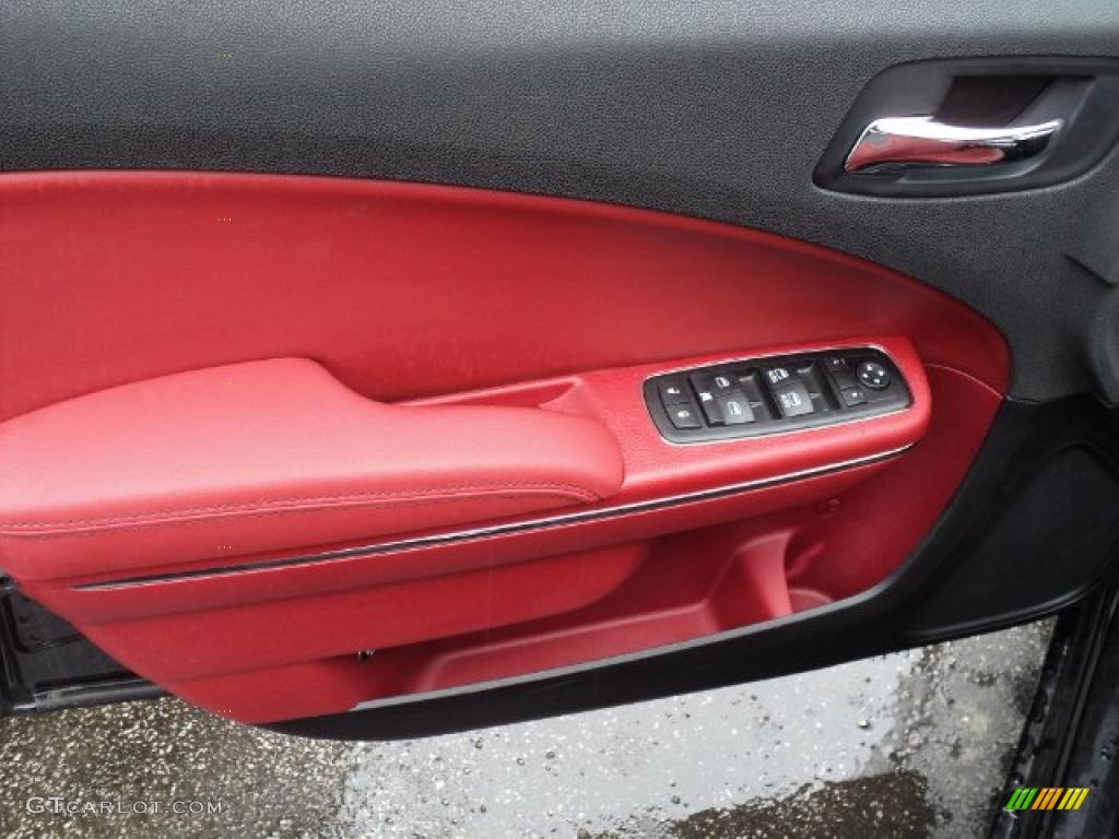 2011 Dodge Charger Rallye Plus Black/Radar Red Door Panel Photo #47664571