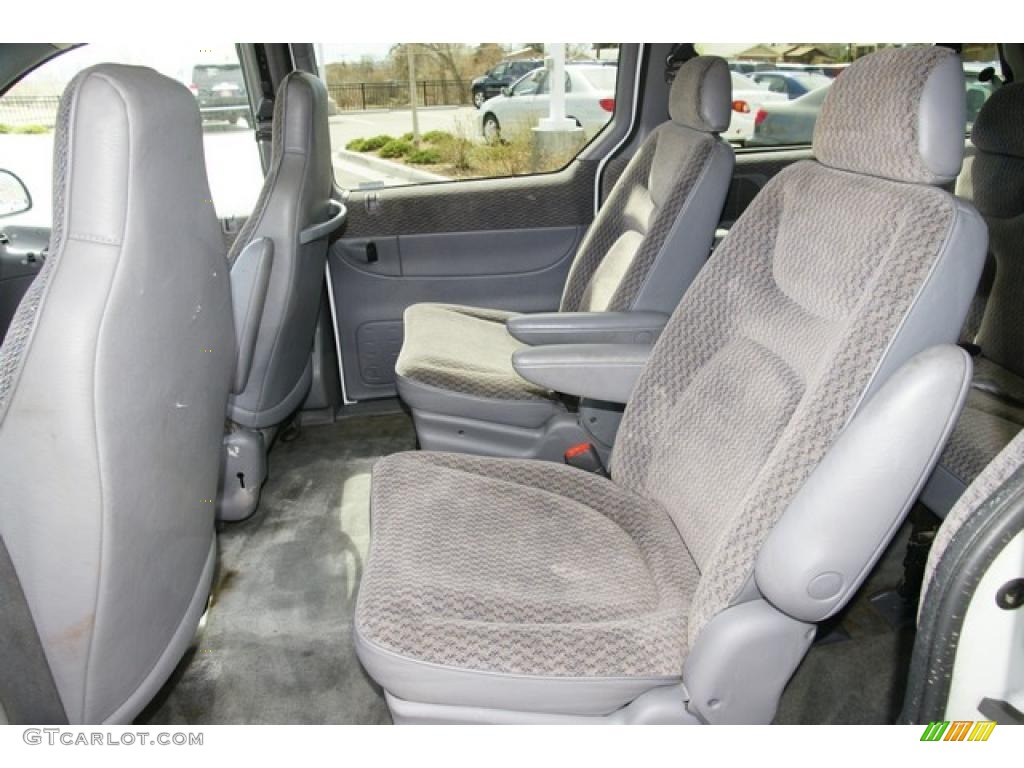 Mist Gray Interior 2000 Dodge Grand Caravan SE Photo #47666050