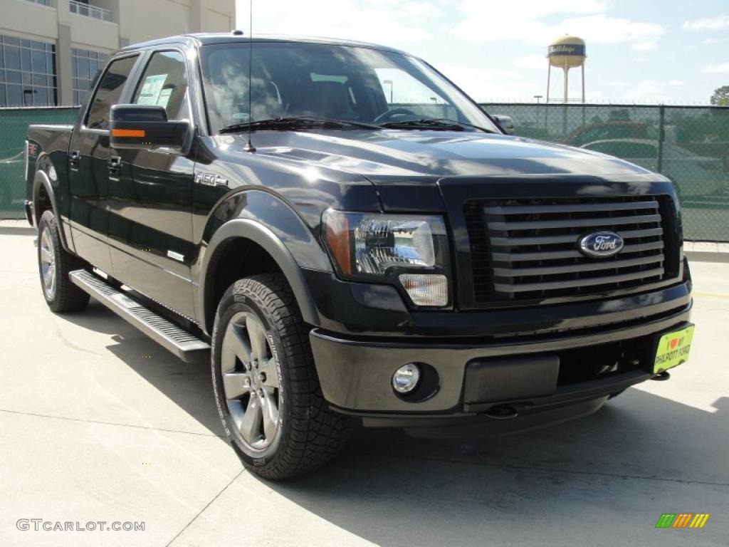 2011 F150 FX4 SuperCrew 4x4 - Tuxedo Black Metallic / Black photo #1